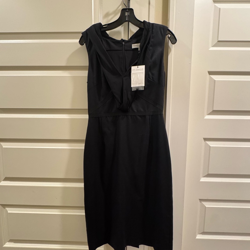 NWT Carolina Herrera Elegant Black Sleeveless Dress Size 8 - Picture 1 of 5